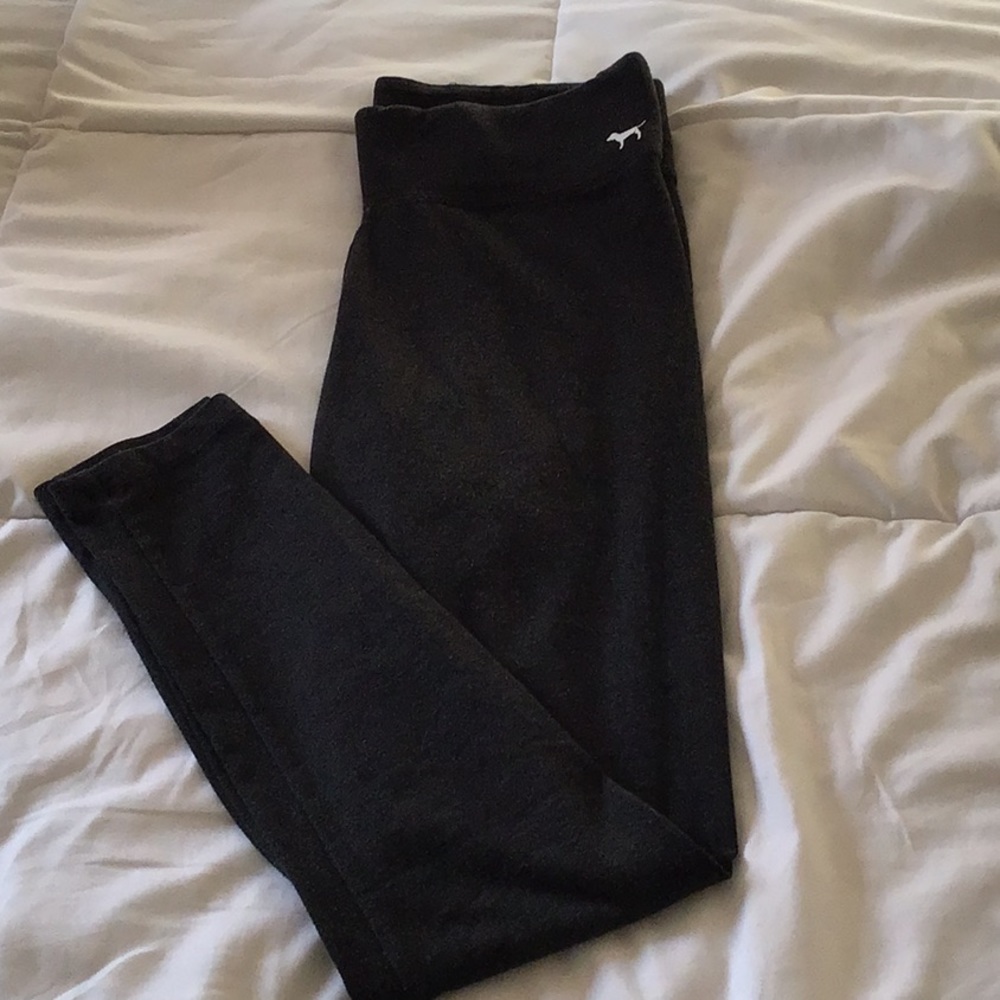 Dark grey Yoga leggings mid rise .(: